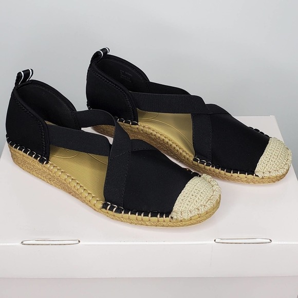 Taryn Rose Quin Cutout Wedge Espadrilles - Picture 2 of 5